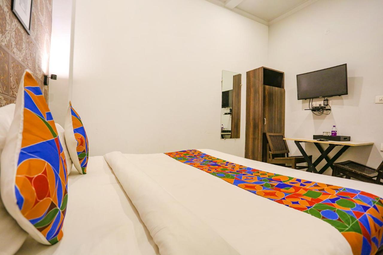 Hotel Novel Suites Neu-Delhi Exterior foto
